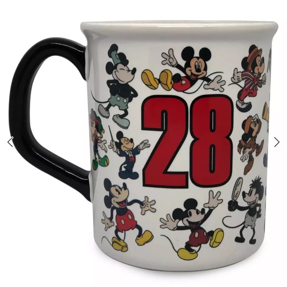 Mickey Mouse Color-Changing Mug - Picture 4 of 8